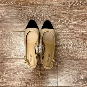 Vaneli Aliz Two-Tone Slingback 7M in Pudding Leather